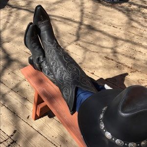 Black, corded Stetson Cowboy boots